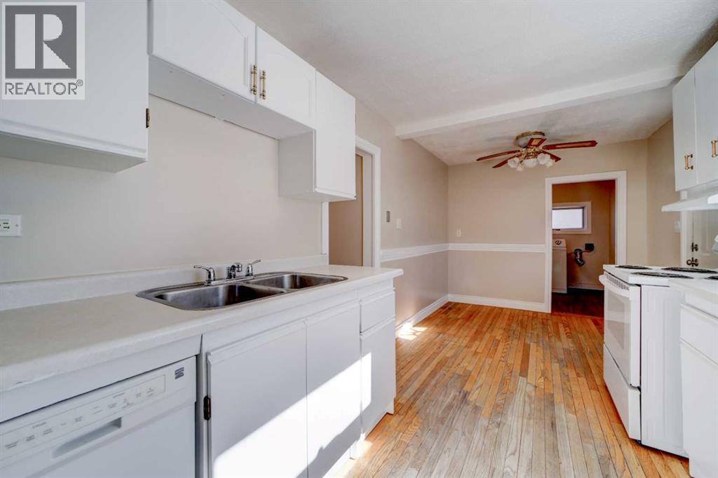 1035 Robertson Avenue, Pincher Creek, Alberta  T0K 1W0 - Photo 12 - A2263237