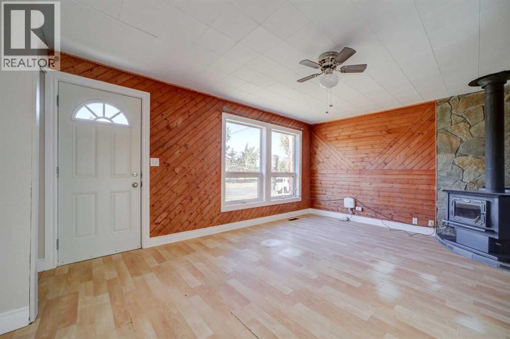 1035 Robertson Avenue, Pincher Creek, Alberta  T0K 1W0 - Photo 6 - A2263237
