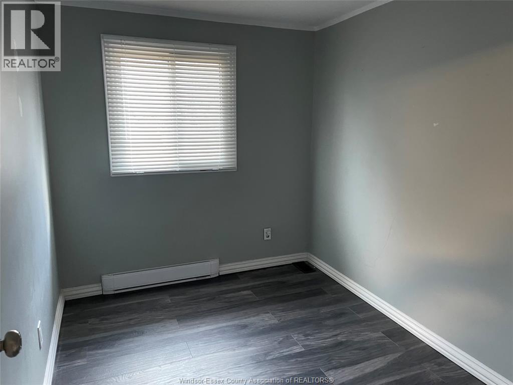 6704 Roseville Garden Drive, Windsor, Ontario  N8T 1J2 - Photo 7 - 25025478