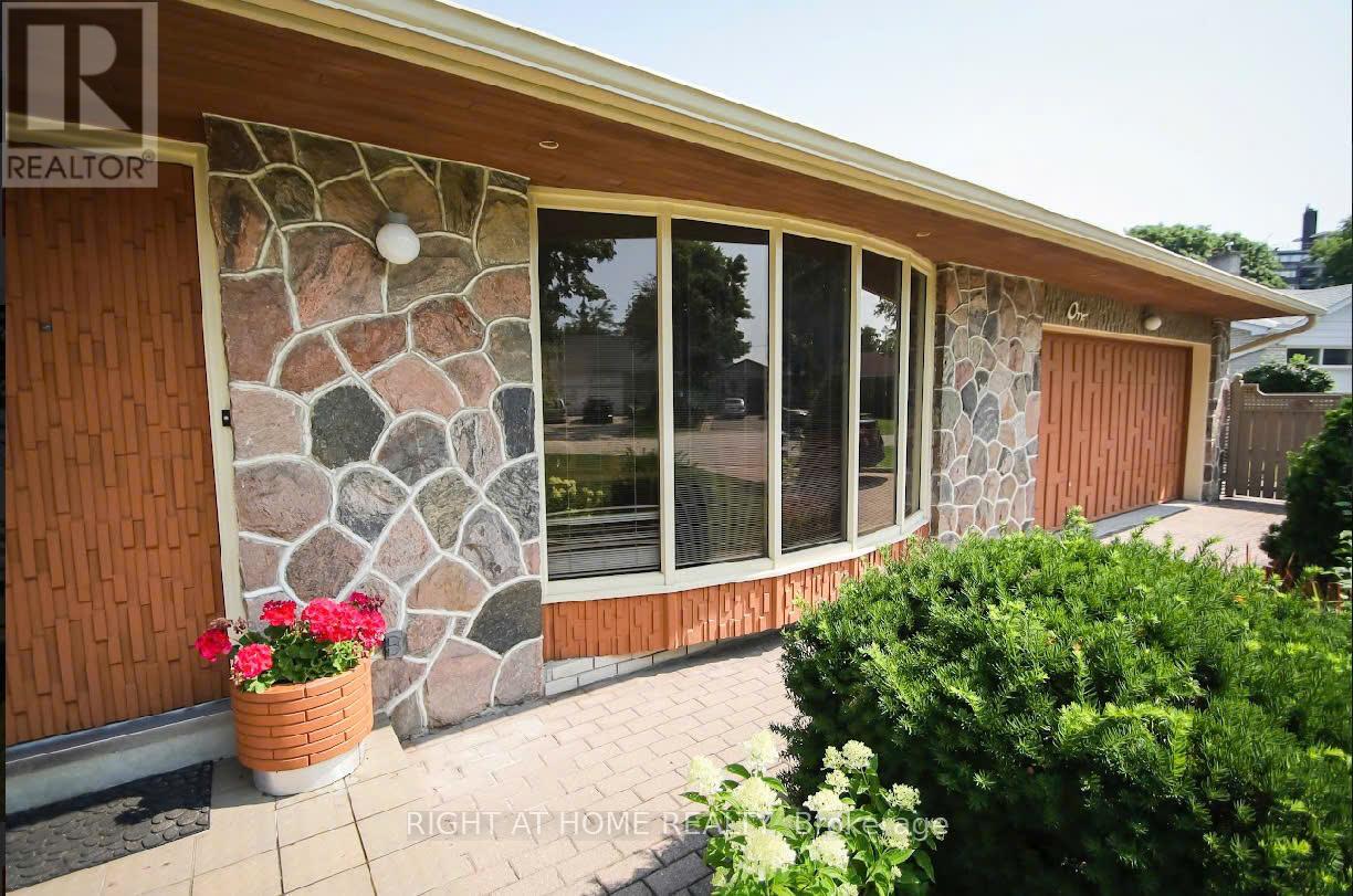 1 Cotillion Court, Toronto, Ontario  M9A 4S8 - Photo 2 - W12465606