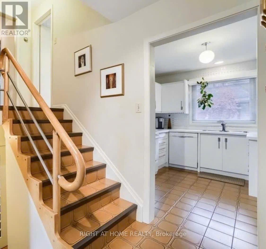 1 Cotillion Court, Toronto, Ontario  M9A 4S8 - Photo 8 - W12465606