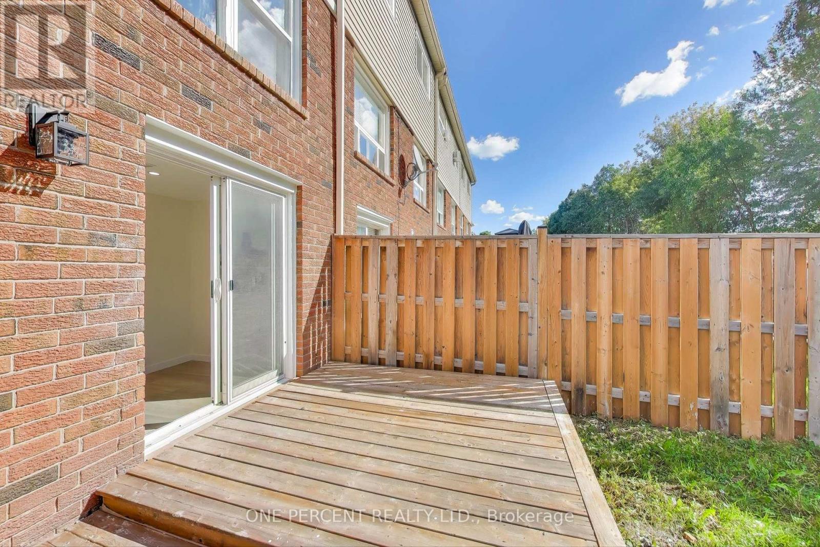 2116 Pelee Boulevard, Oakville (Ro River Oaks), Ontario  L6H 4C7 - Photo 20 - W12465609