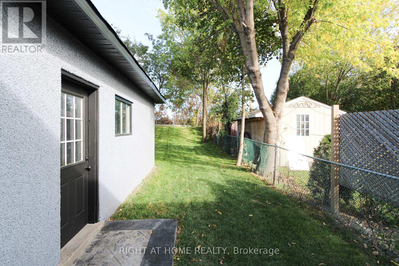 179 Archdekin Drive, Brampton, Ontario  L6V 1Y8 - Photo 32 - W12465631
