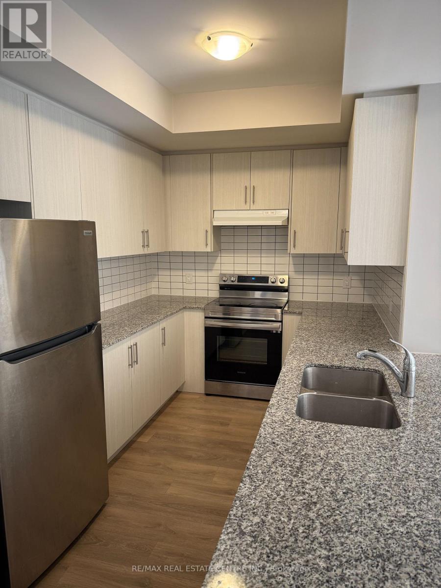 27 - 40 Knotsberry Circle, Brampton, Ontario  L6Y 0C3 - Photo 4 - W12465643