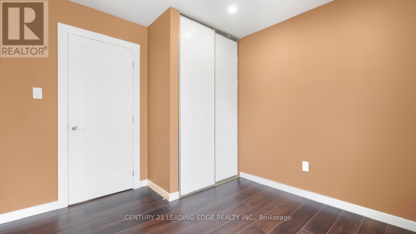 4064 Teakwood Drive, Mississauga (Creditview), Ontario  L5C 3L5 - Photo 24 - W12465649