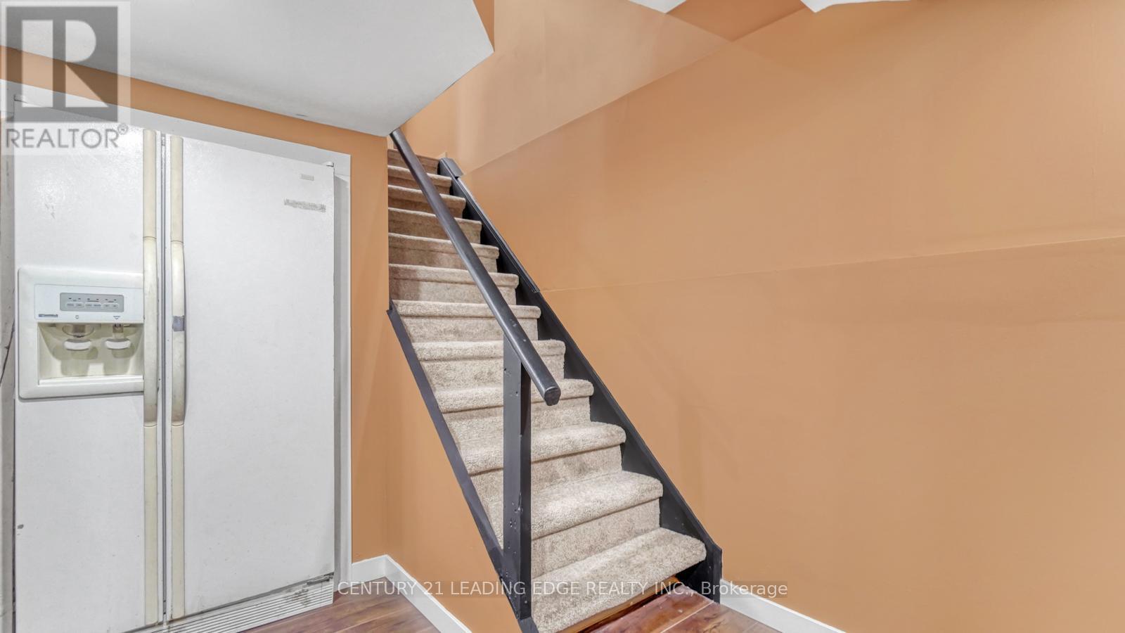 4064 Teakwood Drive, Mississauga (Creditview), Ontario  L5C 3L5 - Photo 31 - W12465649