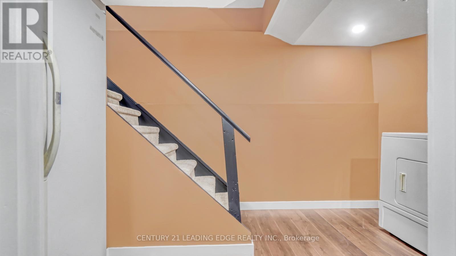 4064 Teakwood Drive, Mississauga (Creditview), Ontario  L5C 3L5 - Photo 38 - W12465649