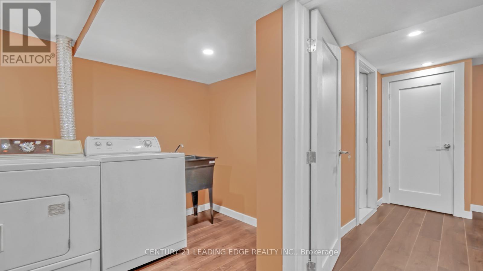 4064 Teakwood Drive, Mississauga (Creditview), Ontario  L5C 3L5 - Photo 39 - W12465649