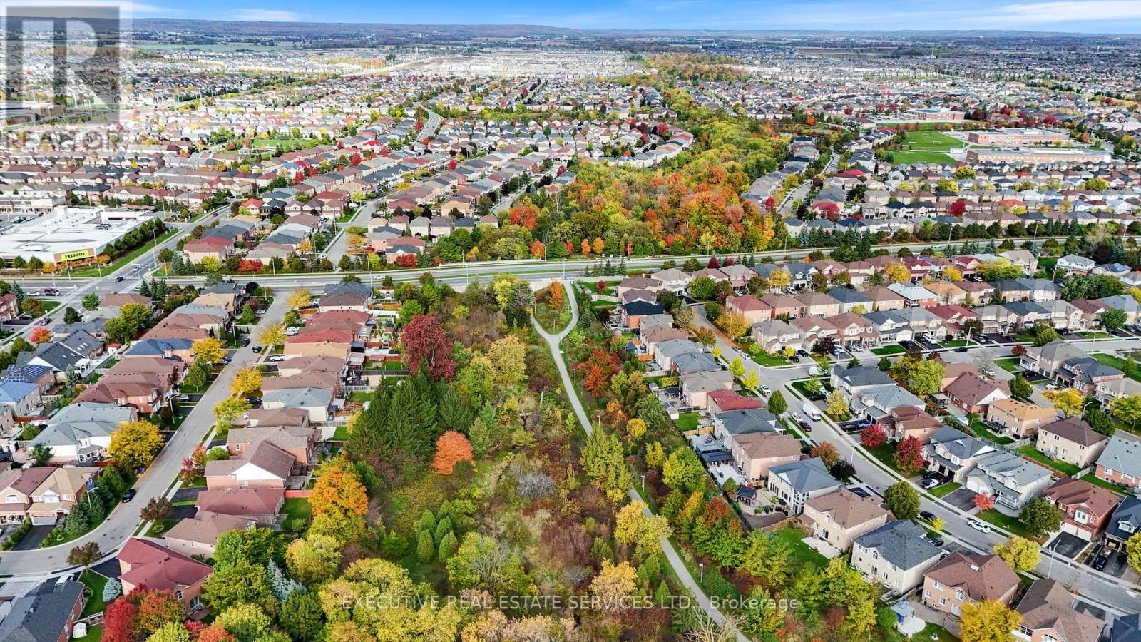 73 Woodvalley Drive, Brampton, Ontario  L7A 1Z3 - Photo 6 - W12465650