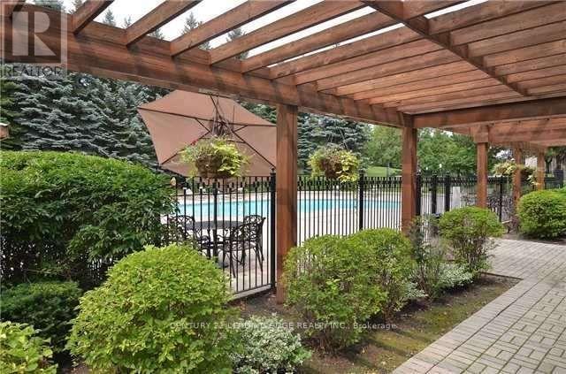 305 - 12 Laurelcrest Street, Brampton, Ontario  L6S 5Y4 - Photo 12 - W12465655