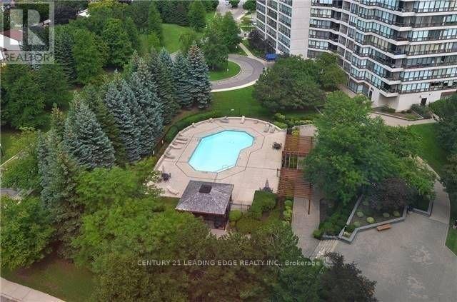305 - 12 Laurelcrest Street, Brampton, Ontario  L6S 5Y4 - Photo 13 - W12465655