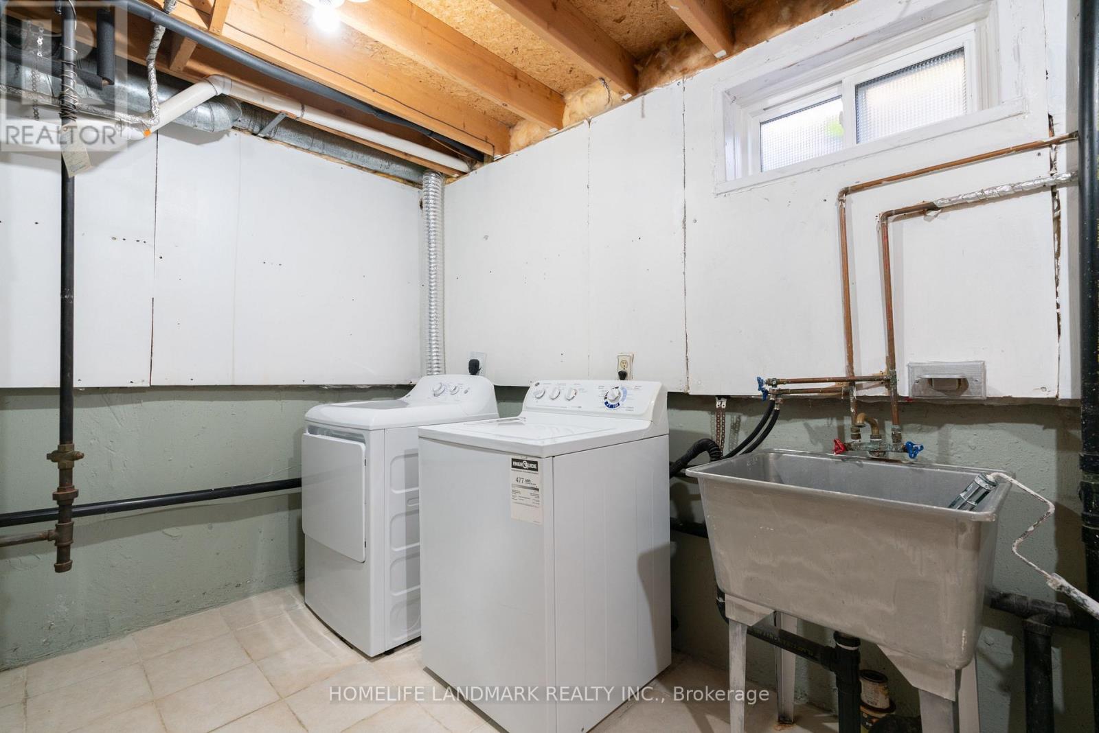 3108 Plum Tree Crescent, Mississauga, Ontario  L5N 4W9 - Photo 43 - W12465662