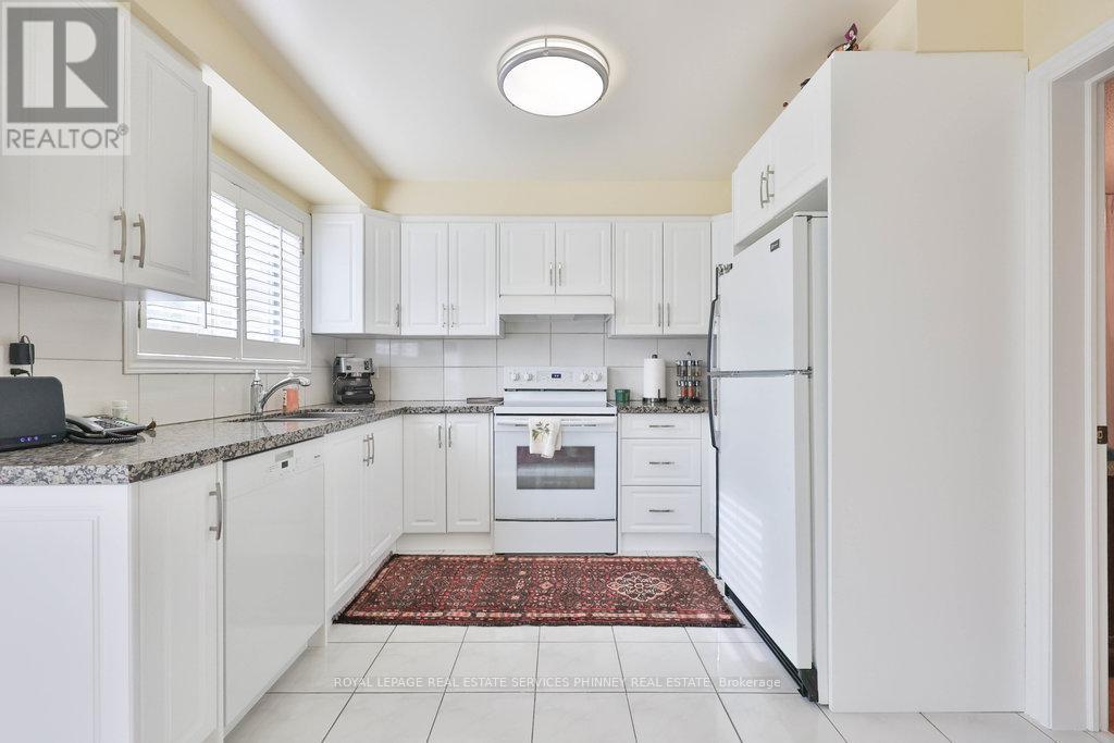 5310 Shackleton Way, Mississauga, Ontario  L5R 3J6 - Photo 13 - W12465667