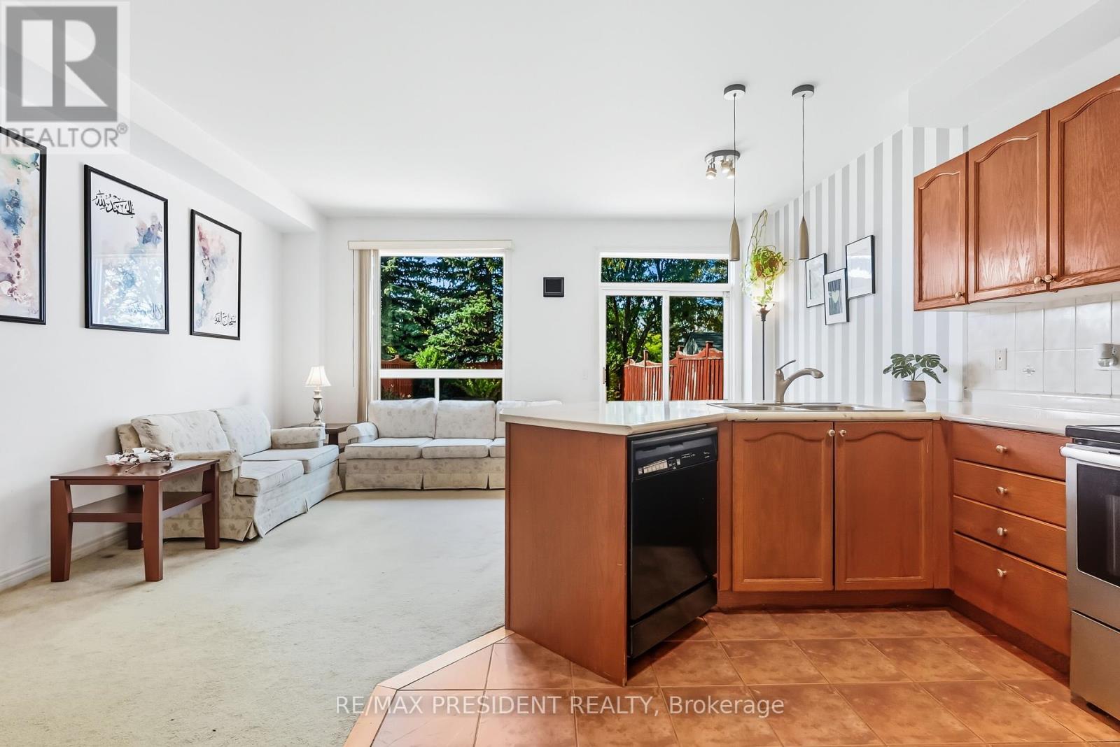 932 Ledbury Crescent, Mississauga (East Credit), Ontario  L5V 2R3 - Photo 15 - W12465669
