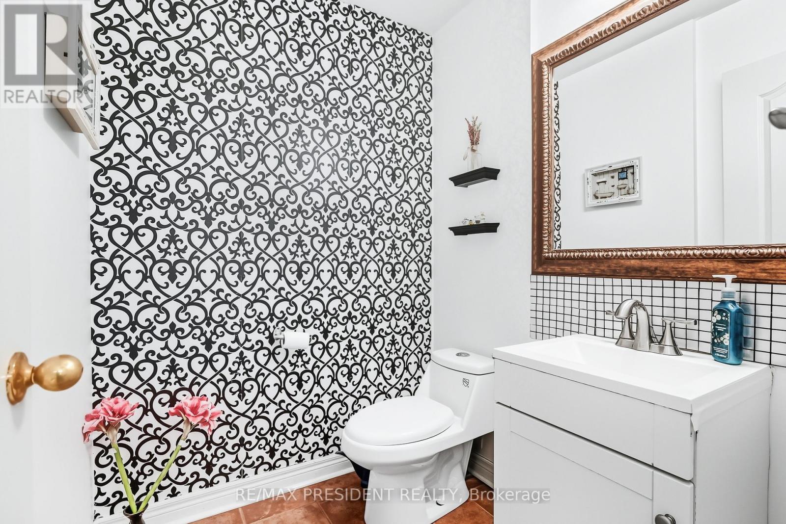 932 Ledbury Crescent, Mississauga (East Credit), Ontario  L5V 2R3 - Photo 29 - W12465669