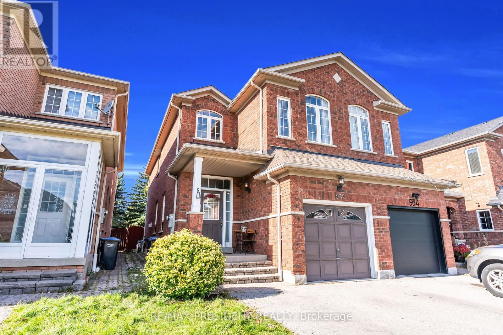 932 Ledbury Crescent, Mississauga (East Credit), Ontario  L5V 2R3 - Photo 5 - W12465669