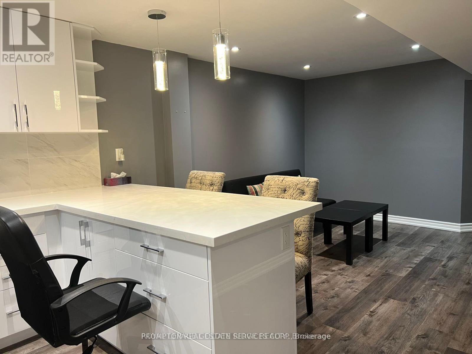 Basement - 472 Parkview Boulevard, Mississauga, Ontario  L5B 3M6 - Photo 2 - W12465686