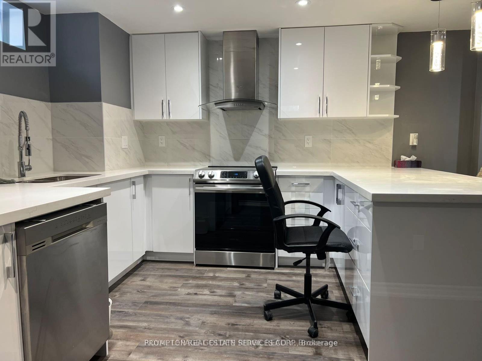 Basement - 472 Parkview Boulevard, Mississauga, Ontario  L5B 3M6 - Photo 5 - W12465686