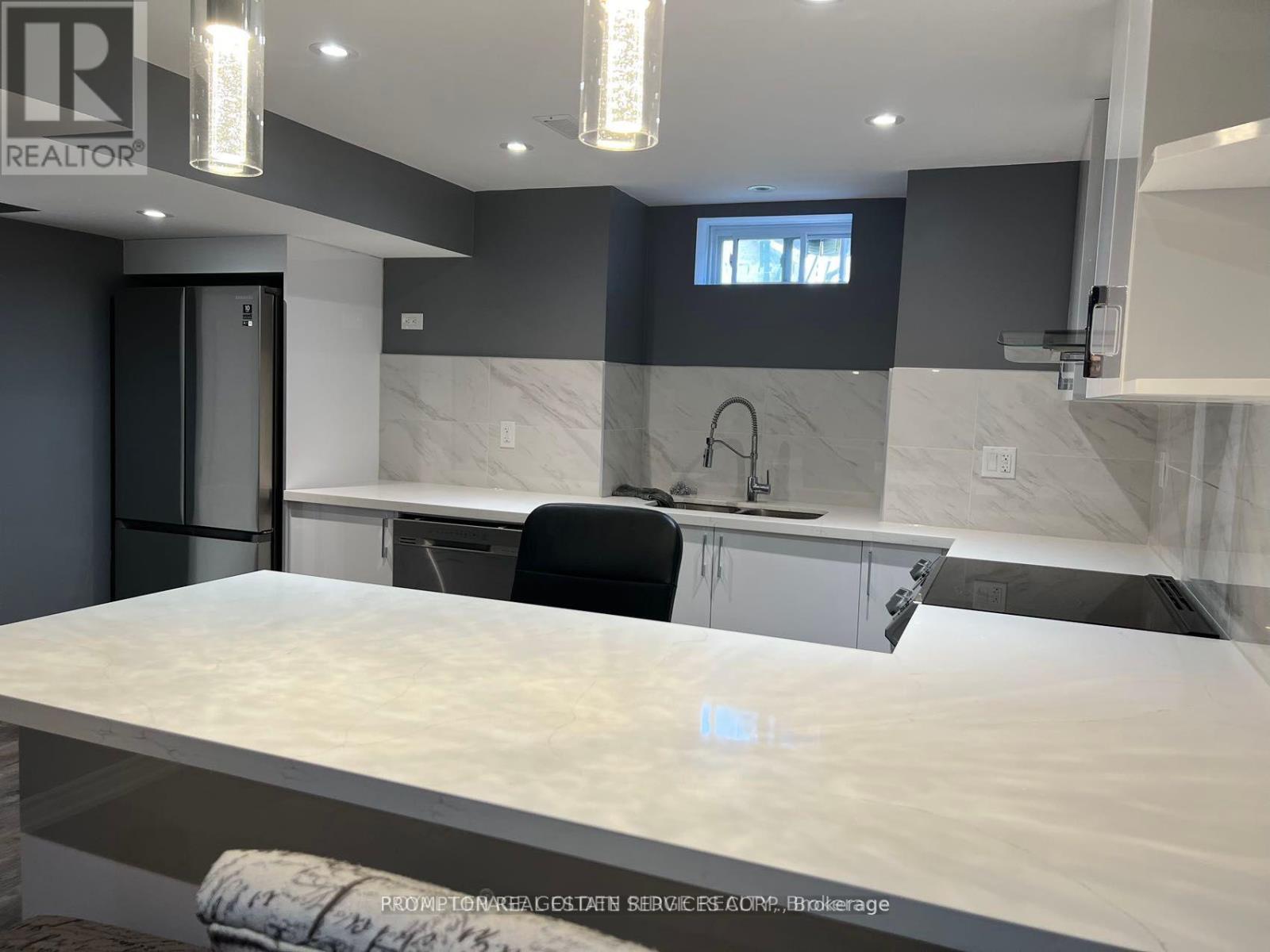 Basement - 472 Parkview Boulevard, Mississauga, Ontario  L5B 3M6 - Photo 6 - W12465686