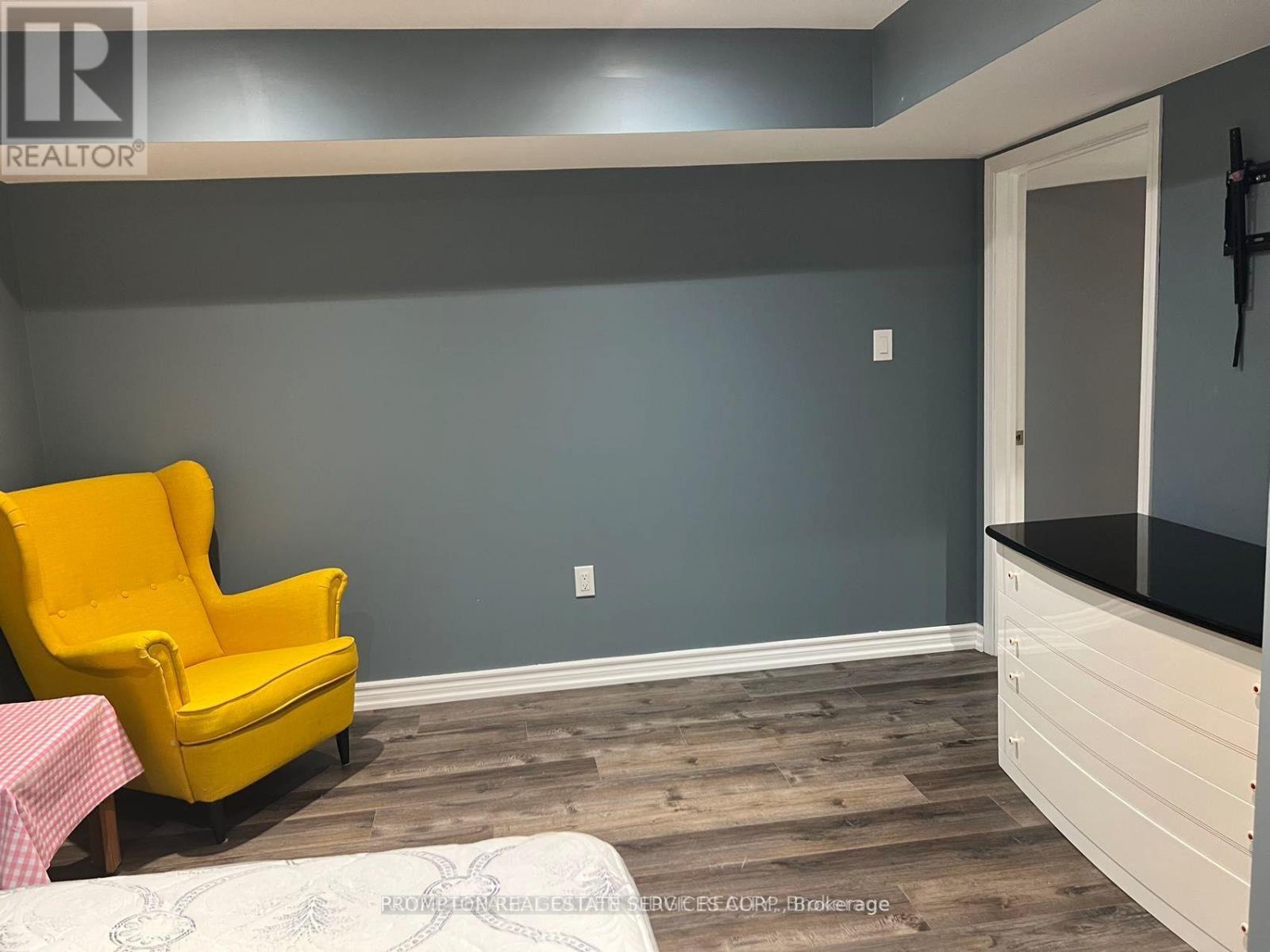 Basement - 472 Parkview Boulevard, Mississauga, Ontario  L5B 3M6 - Photo 9 - W12465686