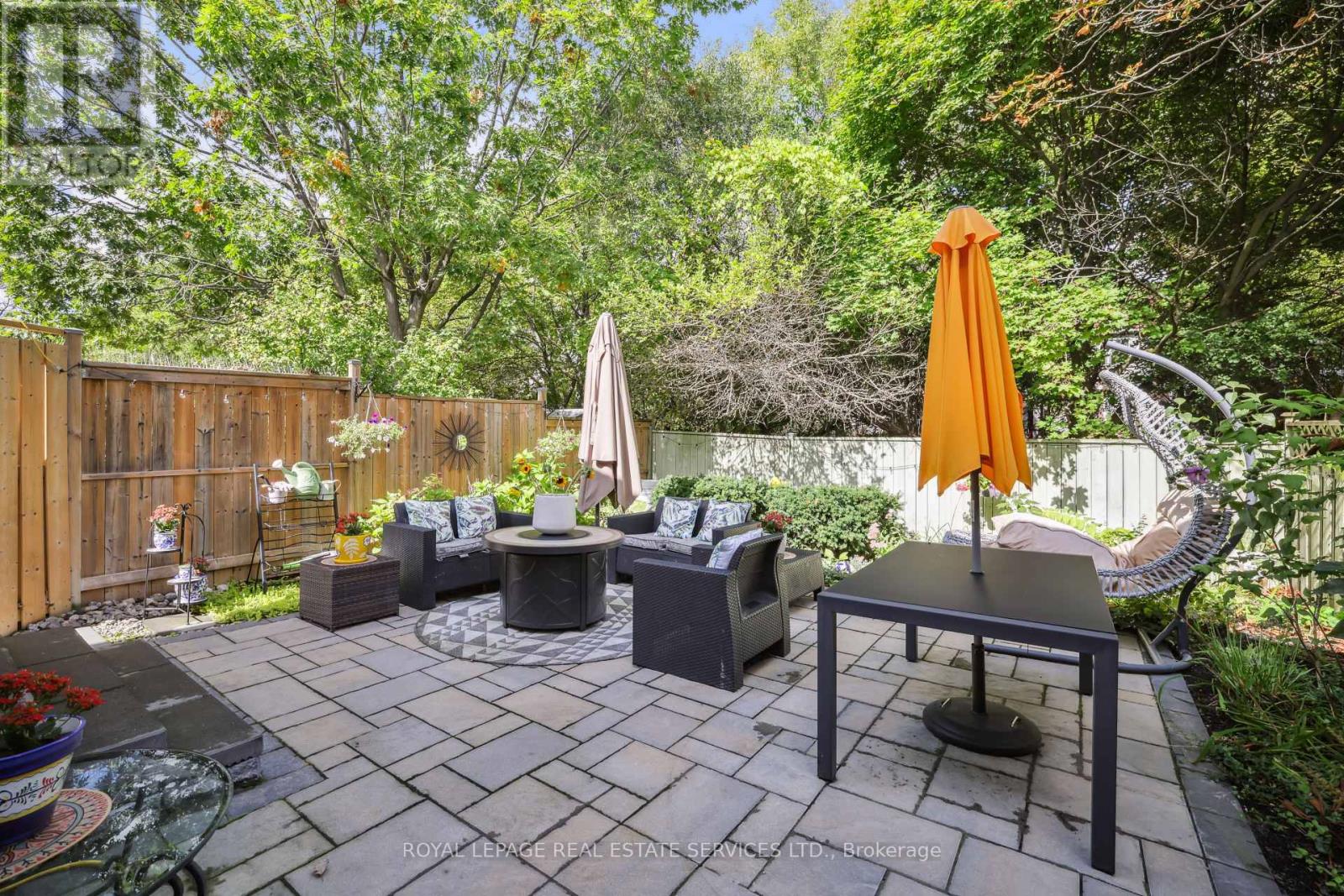 1233 Hedgestone Crescent, Oakville, Ontario  L6M 1X6 - Photo 35 - W12465730