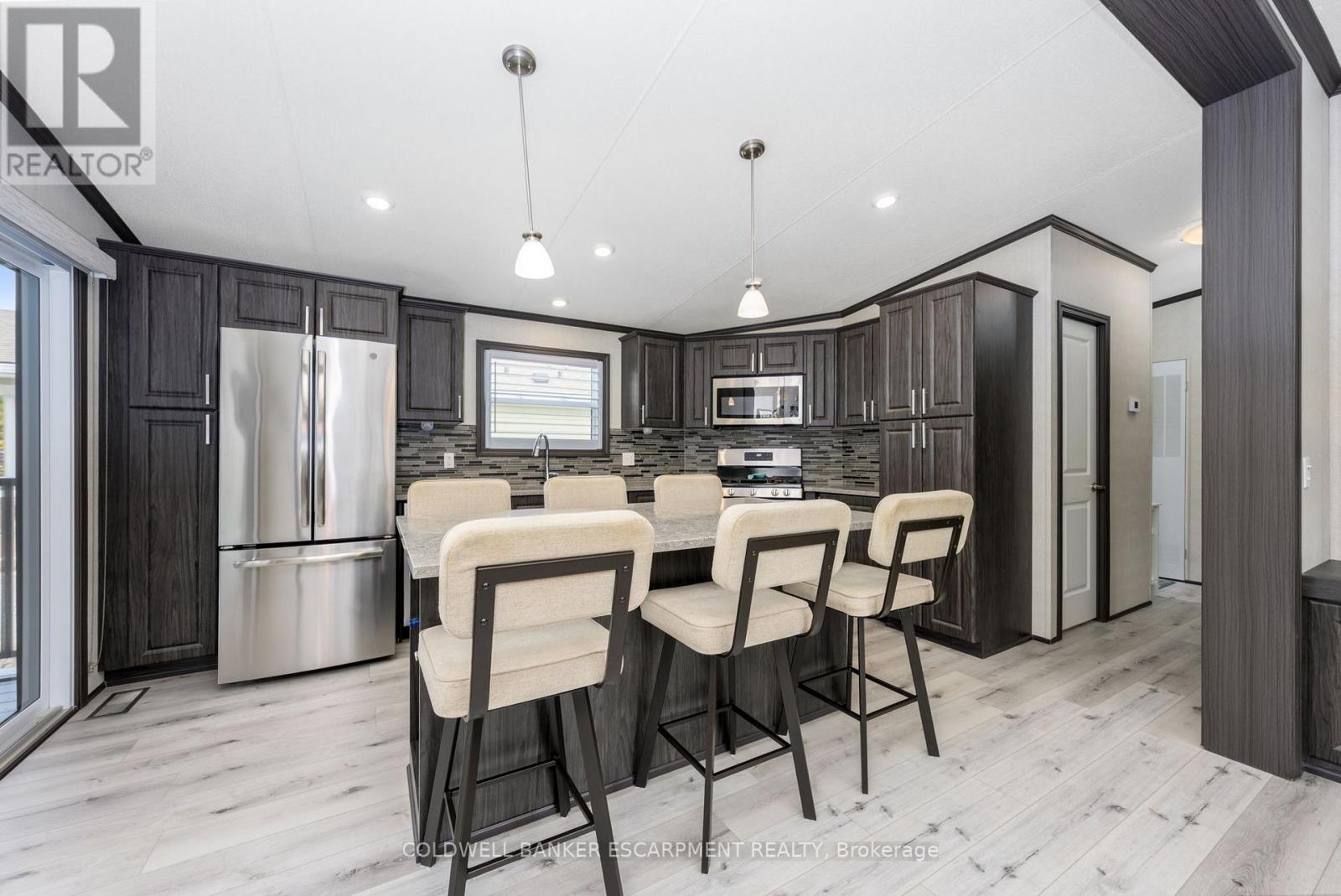 8 Hill - 4449 Milburough Line, Burlington, Ontario  L7P 0C5 - Photo 5 - W12465733