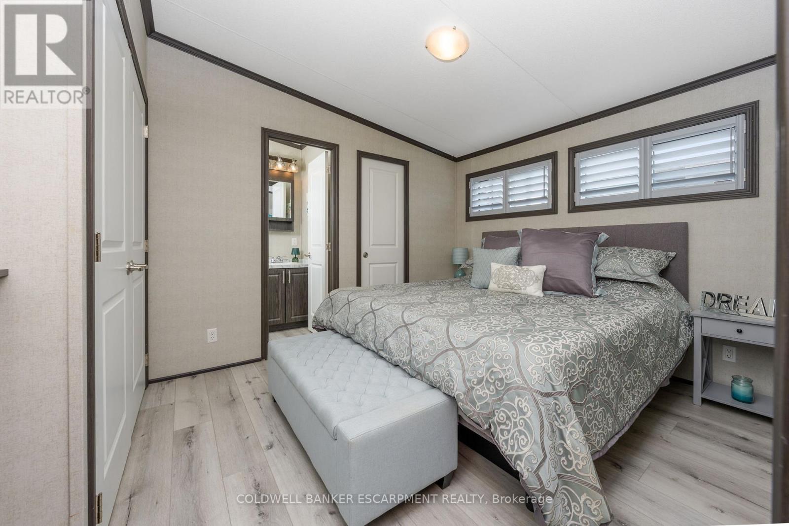 8 Hill - 4449 Milburough Line, Burlington, Ontario  L7P 0C5 - Photo 7 - W12465733