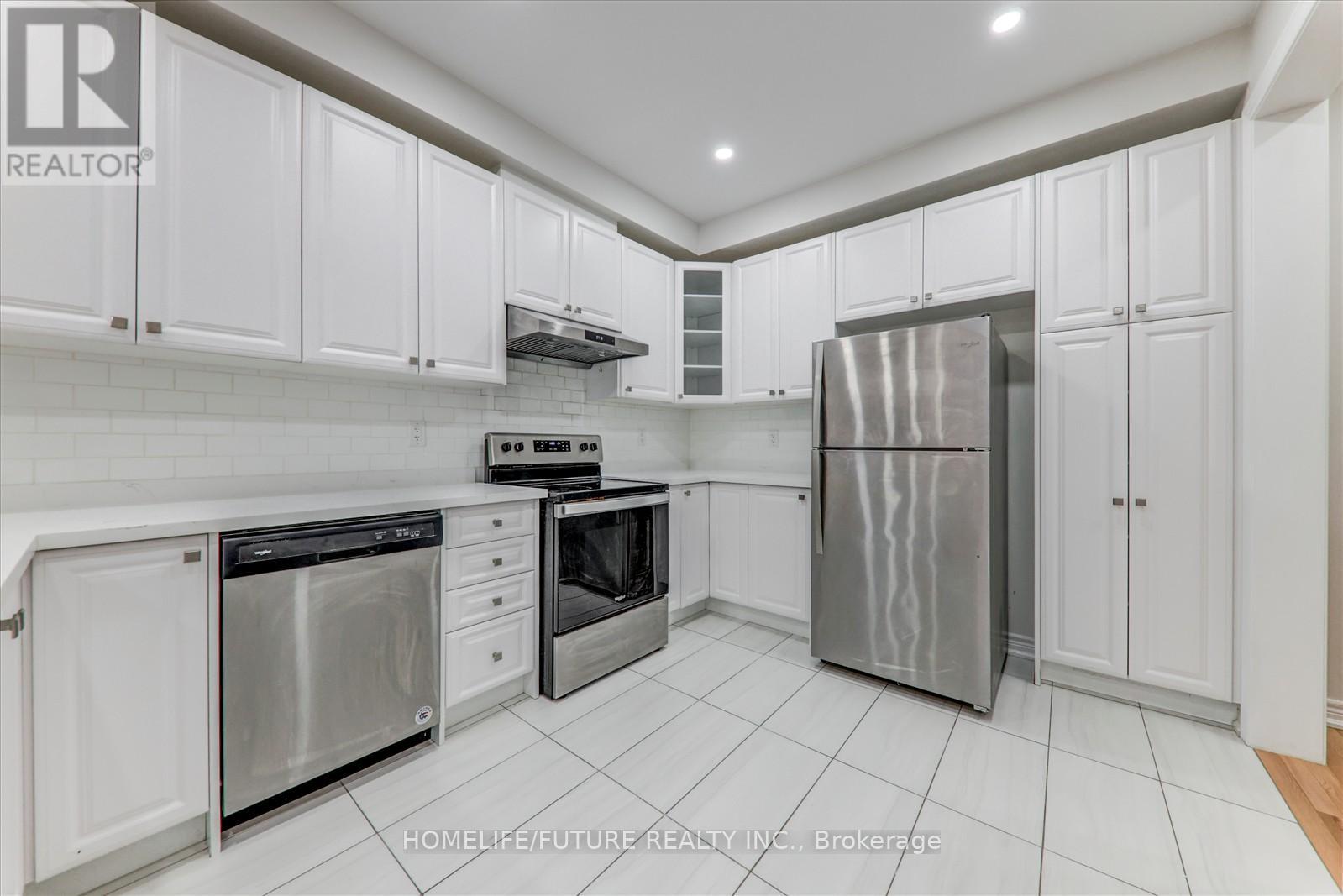 44 Haymarket Drive, Brampton, Ontario  L7A 5C1 - Photo 16 - W12465739