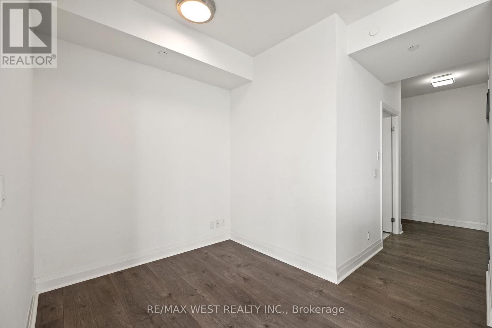 907 - 15 Zorra Street, Toronto, Ontario  M8Z 0C1 - Photo 15 - W12465740