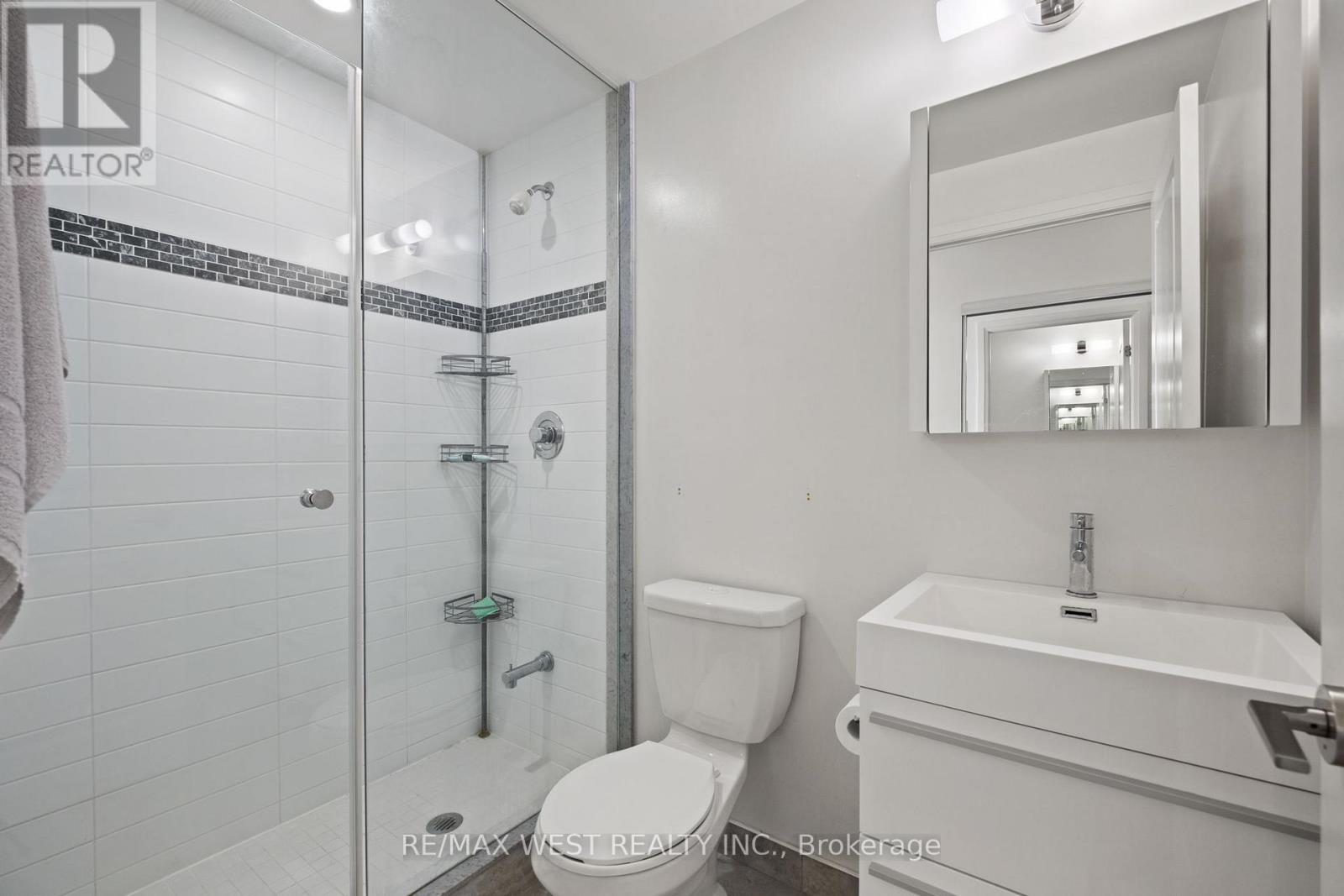 907 - 15 Zorra Street, Toronto, Ontario  M8Z 0C1 - Photo 4 - W12465740