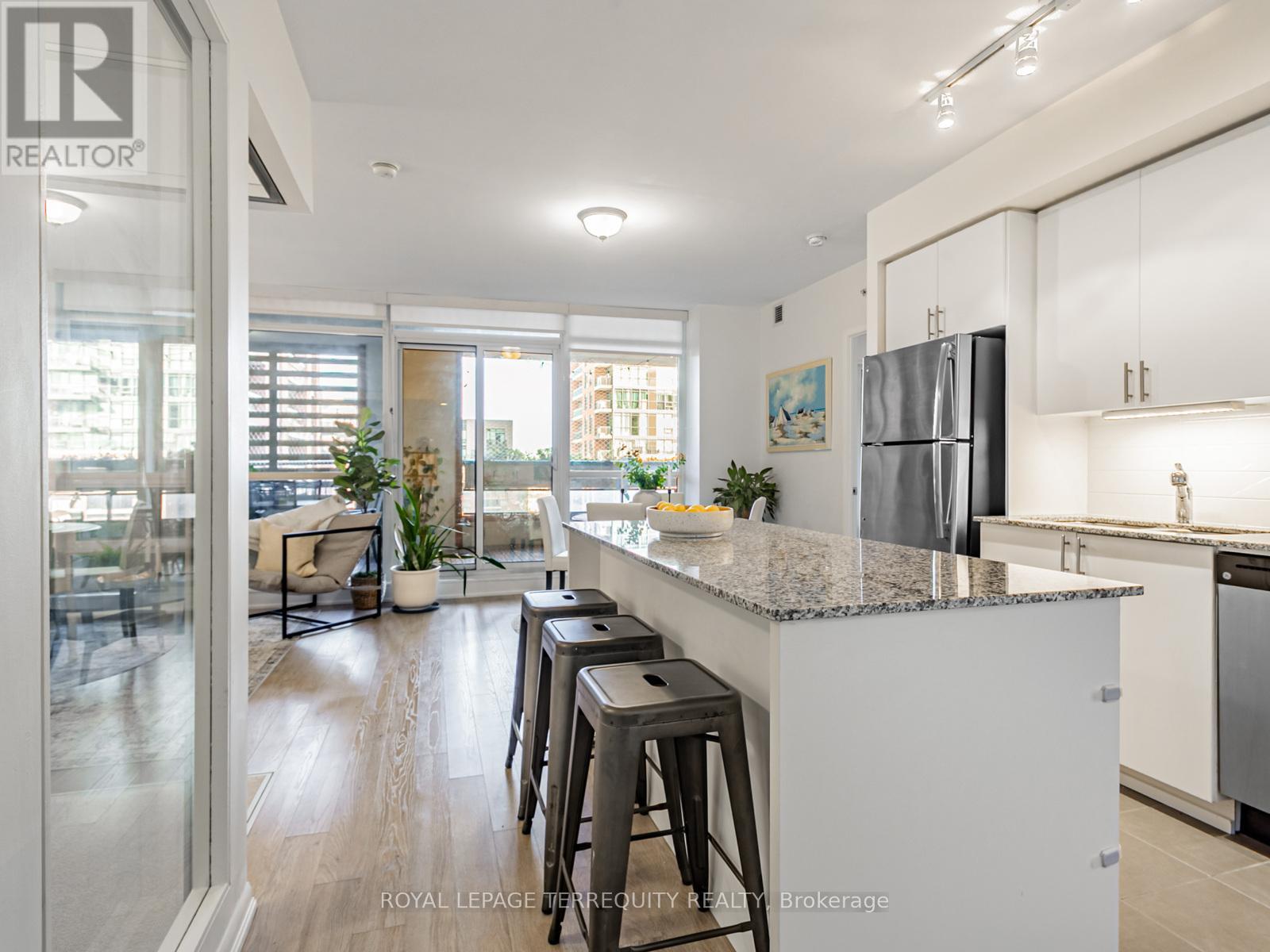 626 - 830 Lawrence Avenue W, Toronto, Ontario  M6A 0B6 - Photo 2 - W12465754