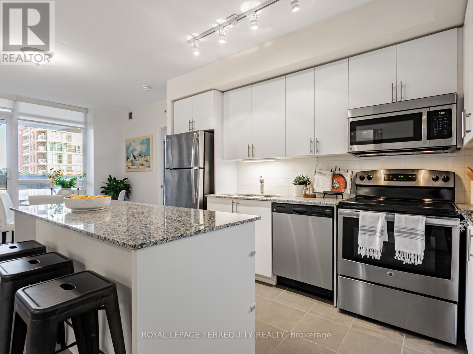 626 - 830 Lawrence Avenue W, Toronto, Ontario  M6A 0B6 - Photo 3 - W12465754