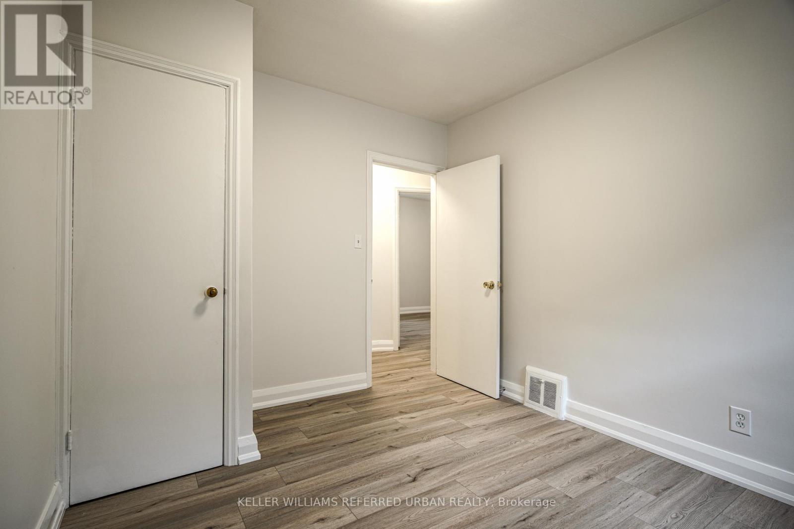 Main - 99 Hay Avenue, Toronto, Ontario  M8Z 1G3 - Photo 18 - W12465757