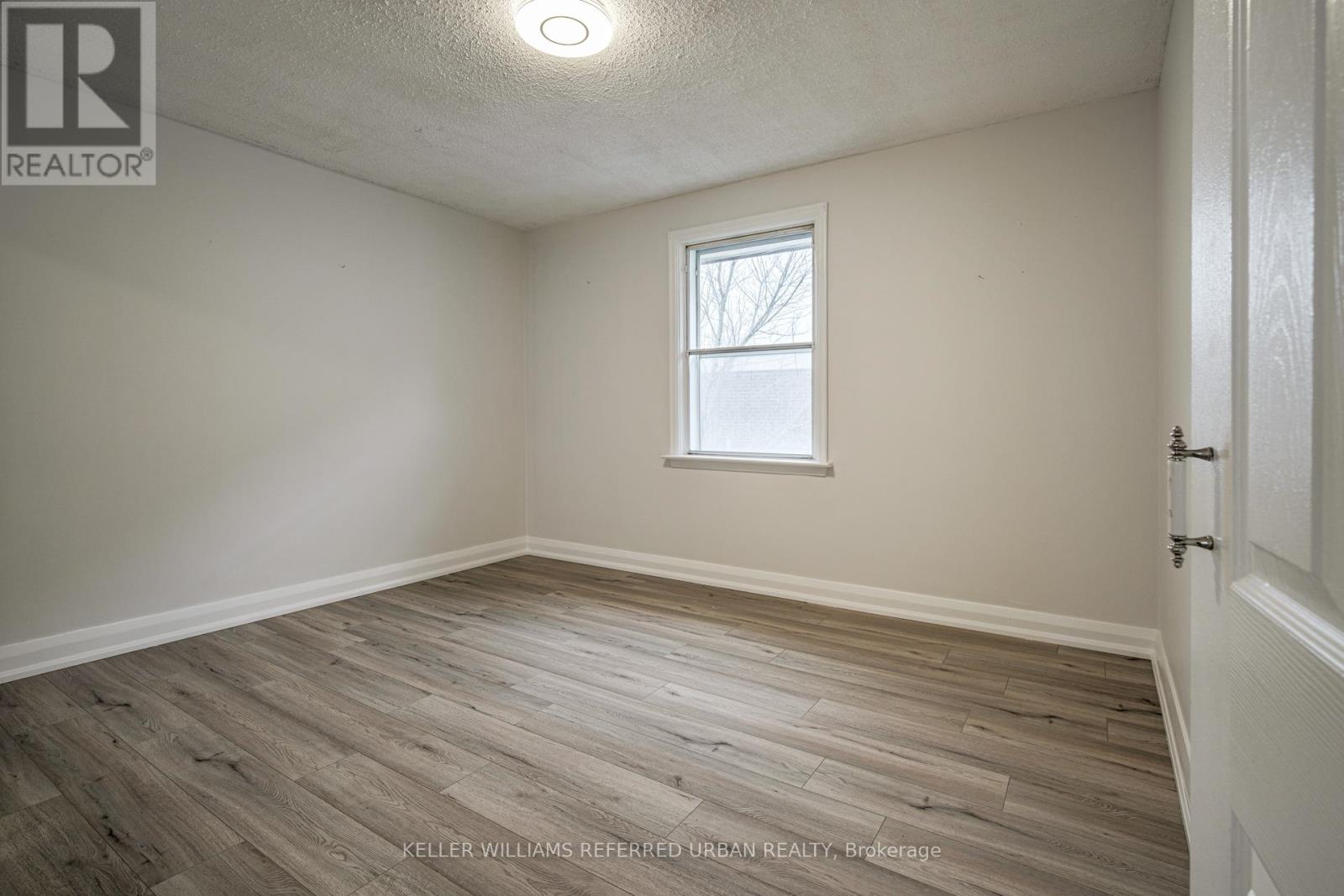 Main - 99 Hay Avenue, Toronto, Ontario  M8Z 1G3 - Photo 19 - W12465757