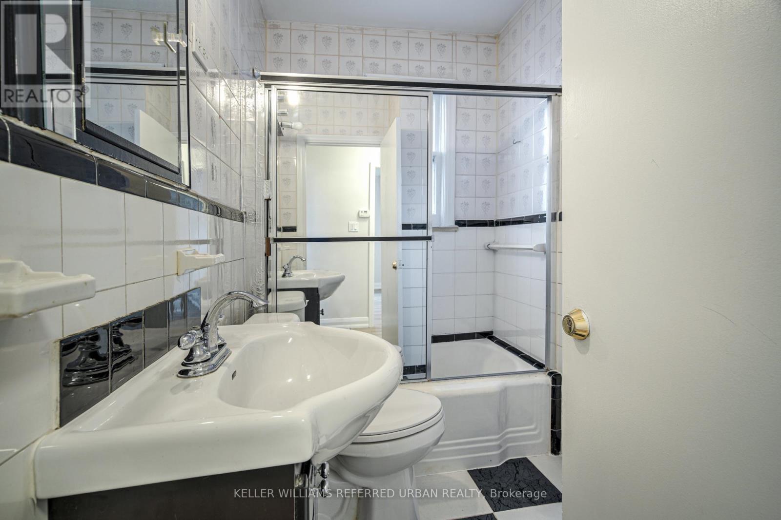 Main - 99 Hay Avenue, Toronto, Ontario  M8Z 1G3 - Photo 21 - W12465757