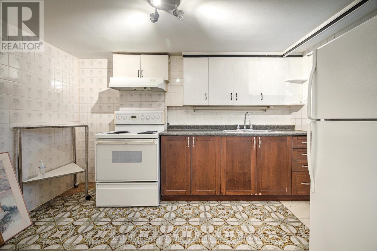 Main - 99 Hay Avenue, Toronto, Ontario  M8Z 1G3 - Photo 35 - W12465757