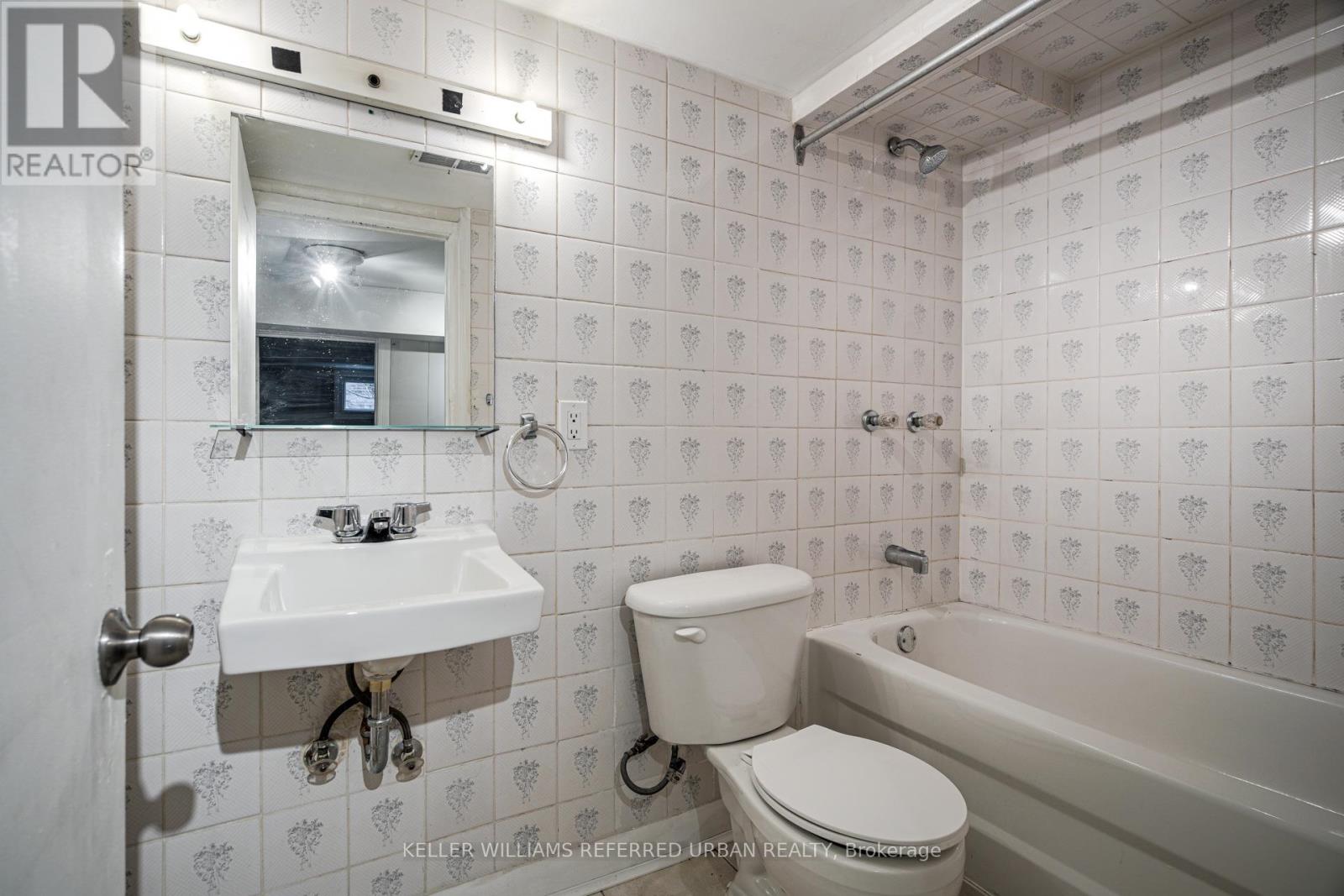 Main - 99 Hay Avenue, Toronto, Ontario  M8Z 1G3 - Photo 42 - W12465757