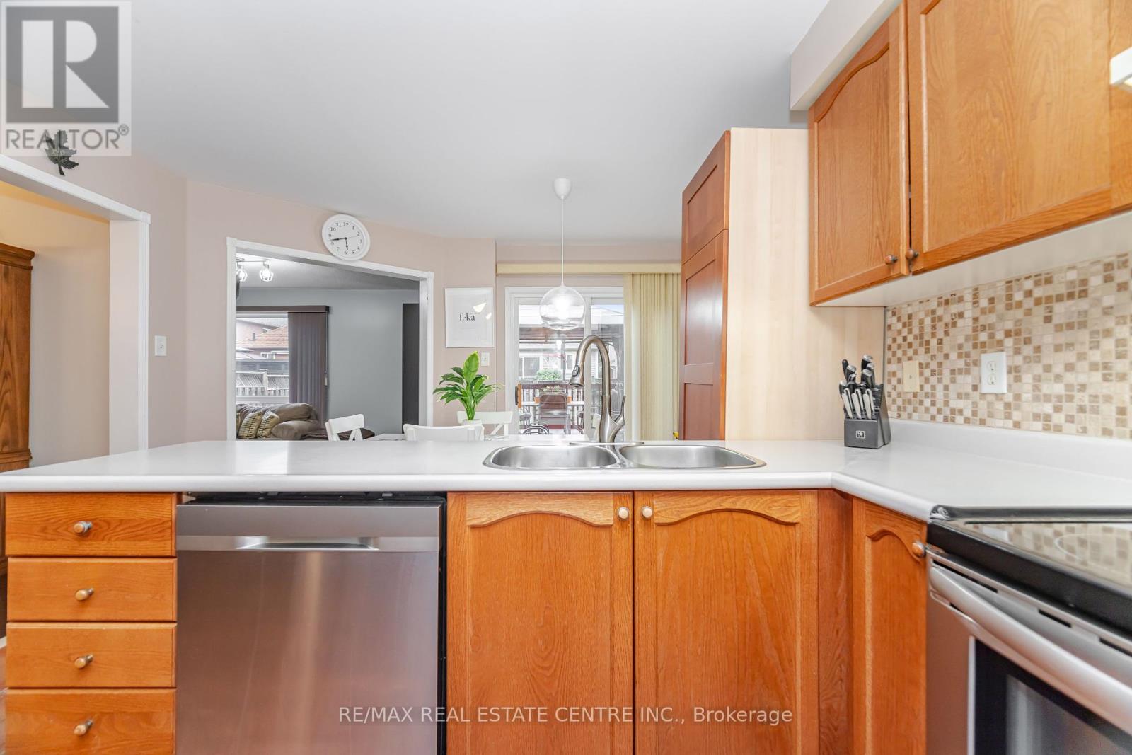 59 Vintage Gate, Brampton (Fletcher's Creek Village), Ontario  L6X 5C3 - Photo 18 - W12465761