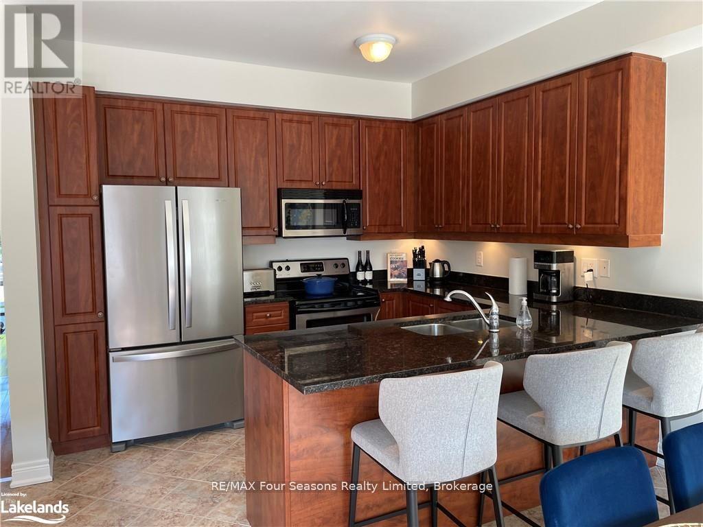 29 North Maple Street, Collingwood, Ontario  L9Y 0J3 - Photo 3 - S12465914