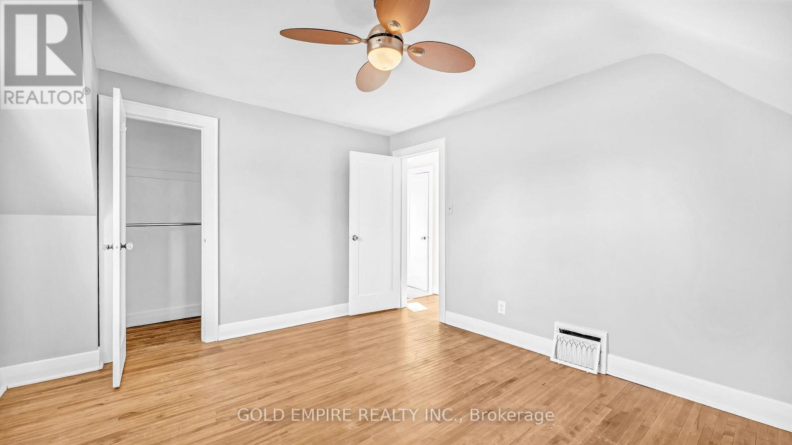 727 Whetter Avenue, London South (South H), Ontario  N6C 2H1 - Photo 16 - X12465893