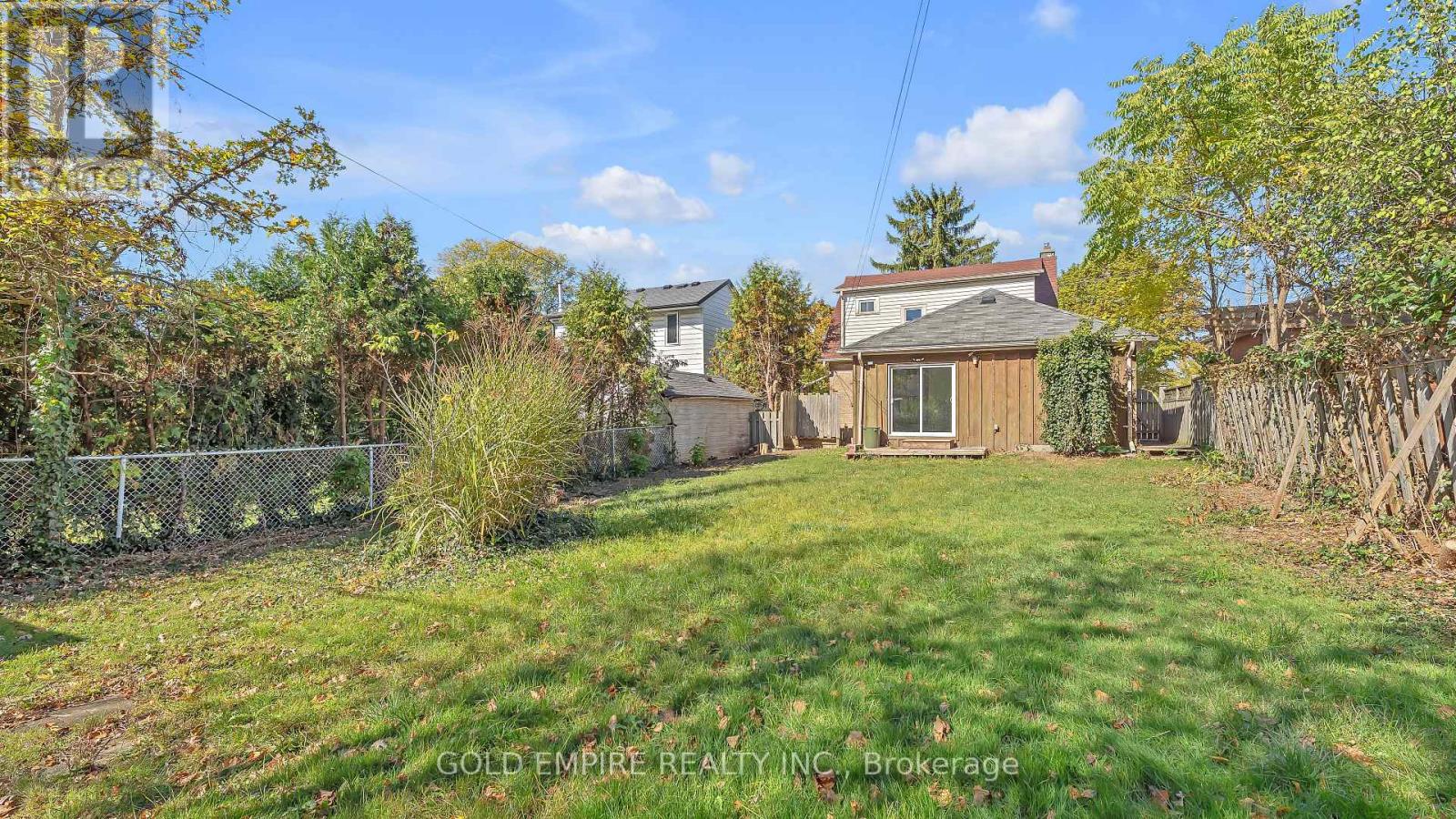 727 Whetter Avenue, London South (South H), Ontario  N6C 2H1 - Photo 24 - X12465893