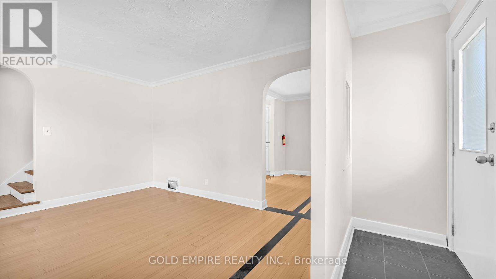 727 Whetter Avenue, London South (South H), Ontario  N6C 2H1 - Photo 3 - X12465893