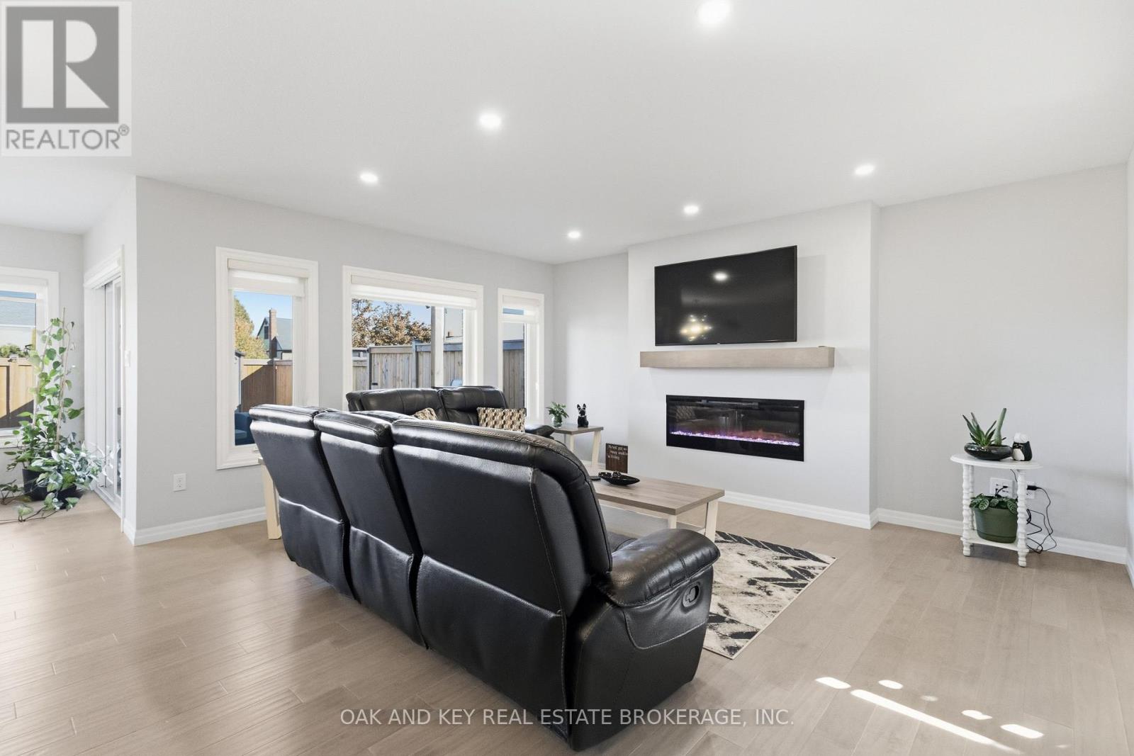 30 Harlequin Court, St. Thomas, Ontario  N5R 0L5 - Photo 13 - X12465896