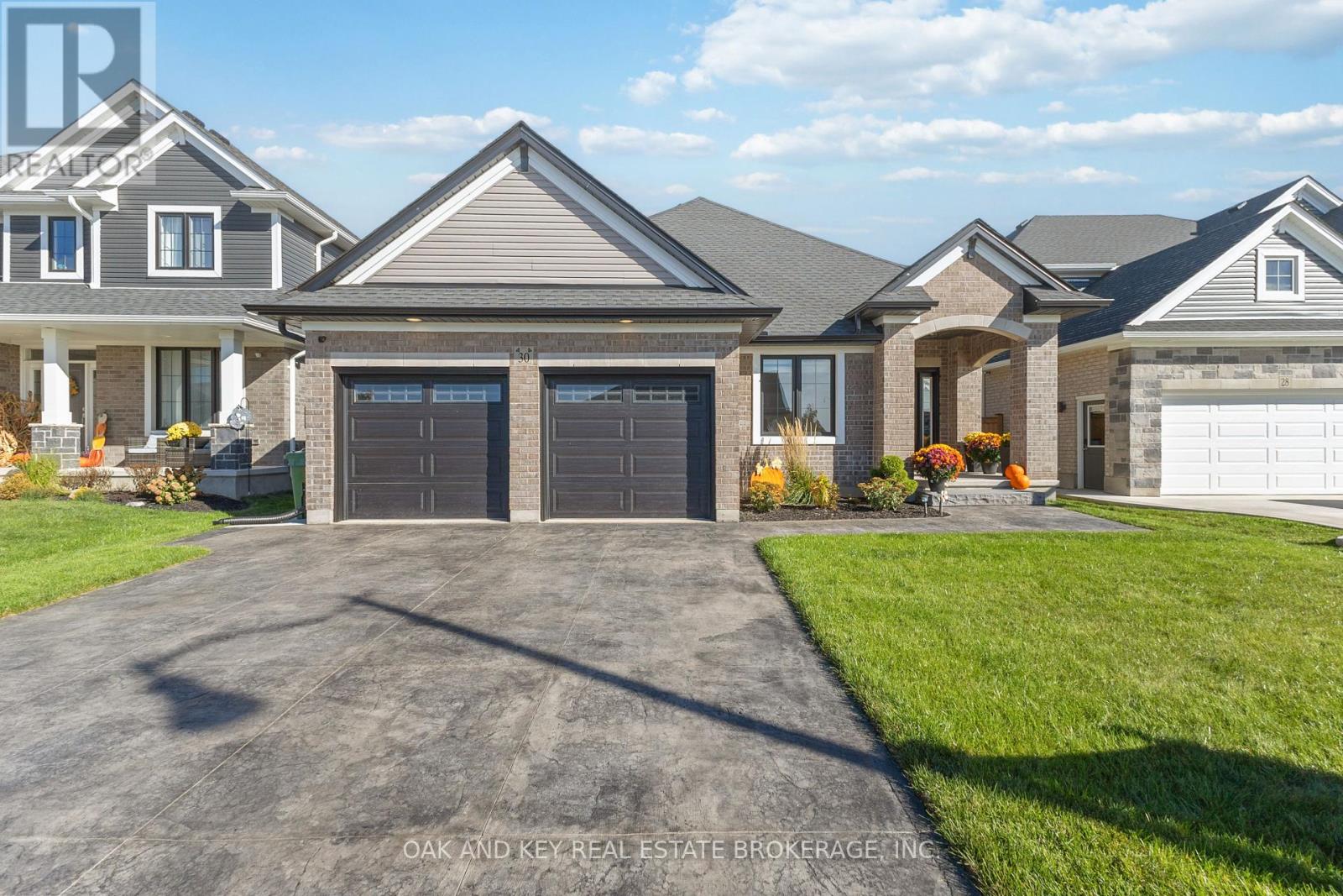 30 Harlequin Court, St. Thomas, Ontario  N5R 0L5 - Photo 2 - X12465896