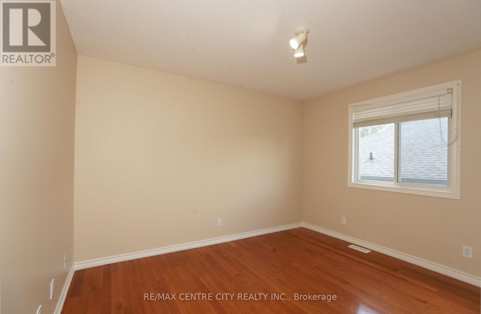 742 Marigold Street S, London North, Ontario  N5X 4J3 - Photo 23 - X12465915