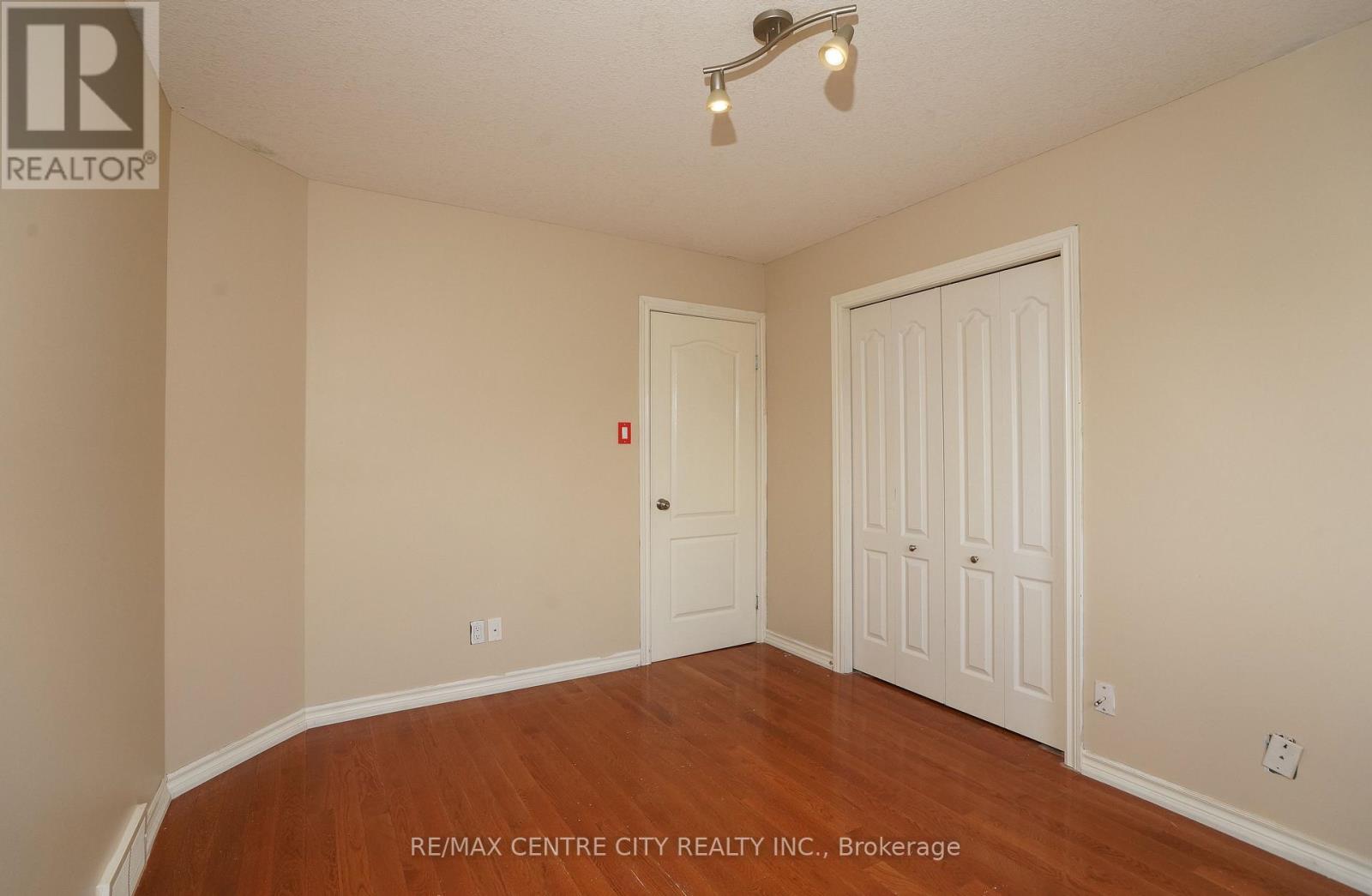 742 Marigold Street S, London North, Ontario  N5X 4J3 - Photo 25 - X12465915