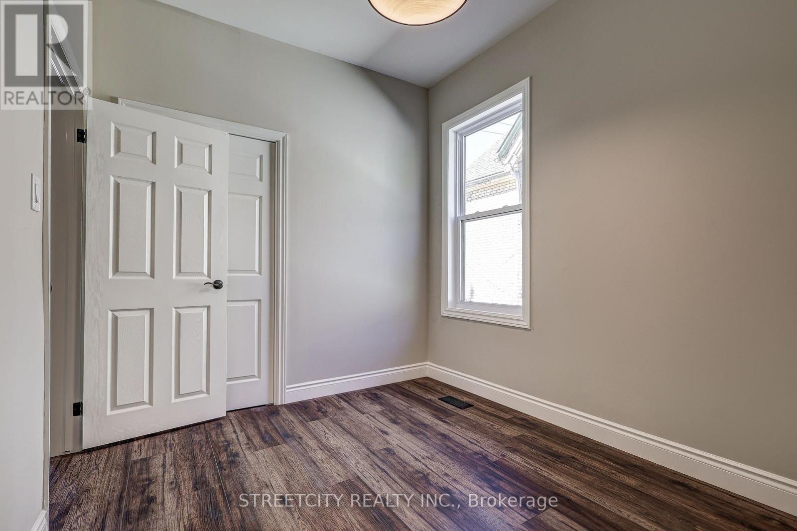 310 Egerton Street, London East, Ontario  N5Z 2G7 - Photo 11 - X12465939