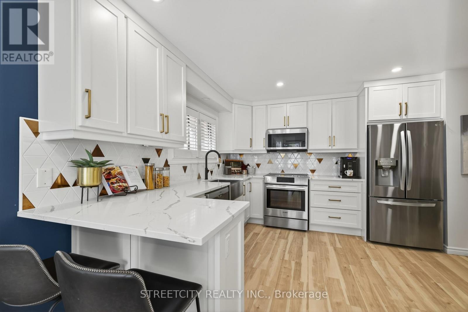 2-152 Albert Street, London East (East F), Ontario  N6A 1M1 - Photo 13 - X12465977