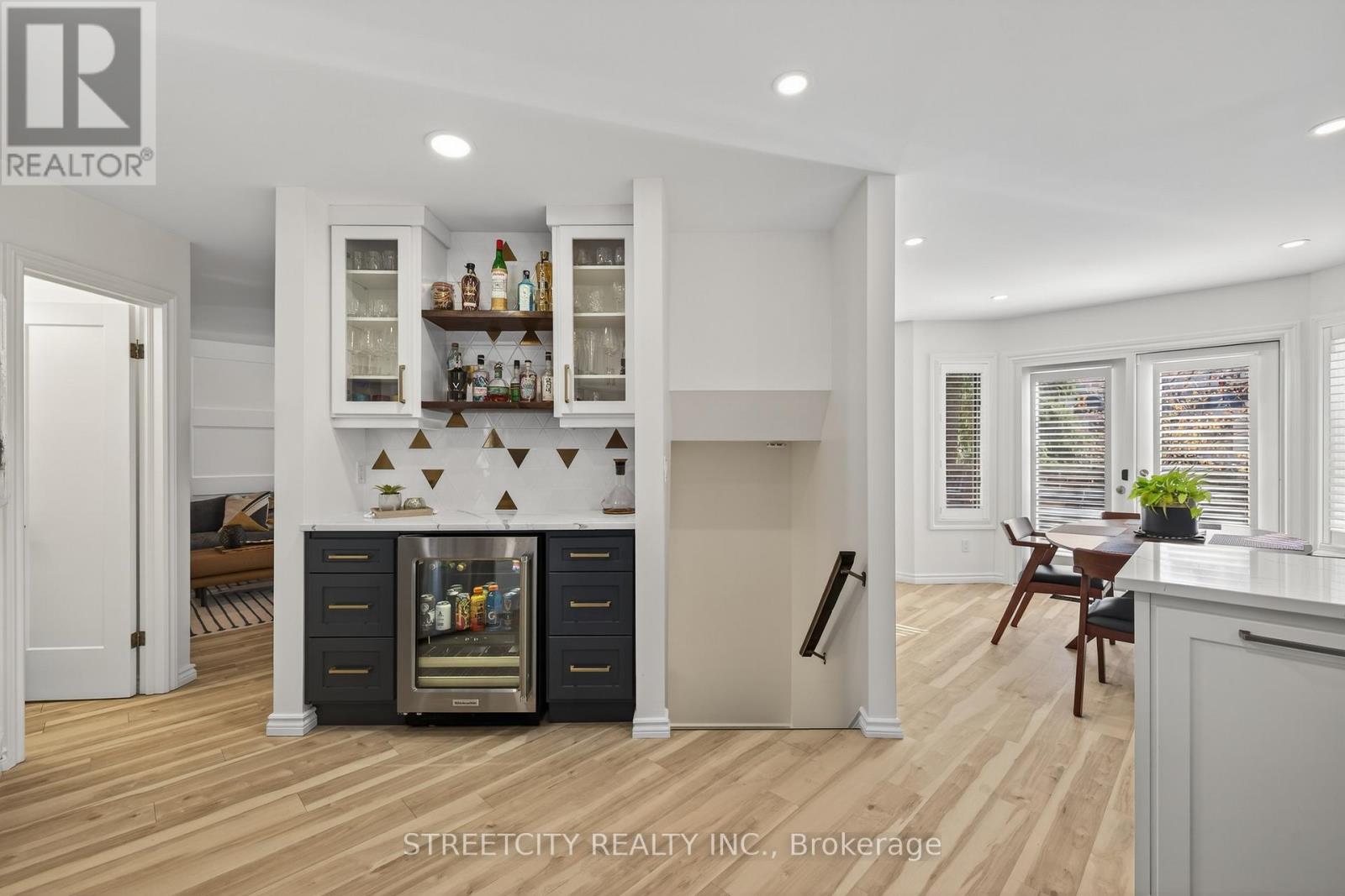 2-152 Albert Street, London East (East F), Ontario  N6A 1M1 - Photo 15 - X12465977