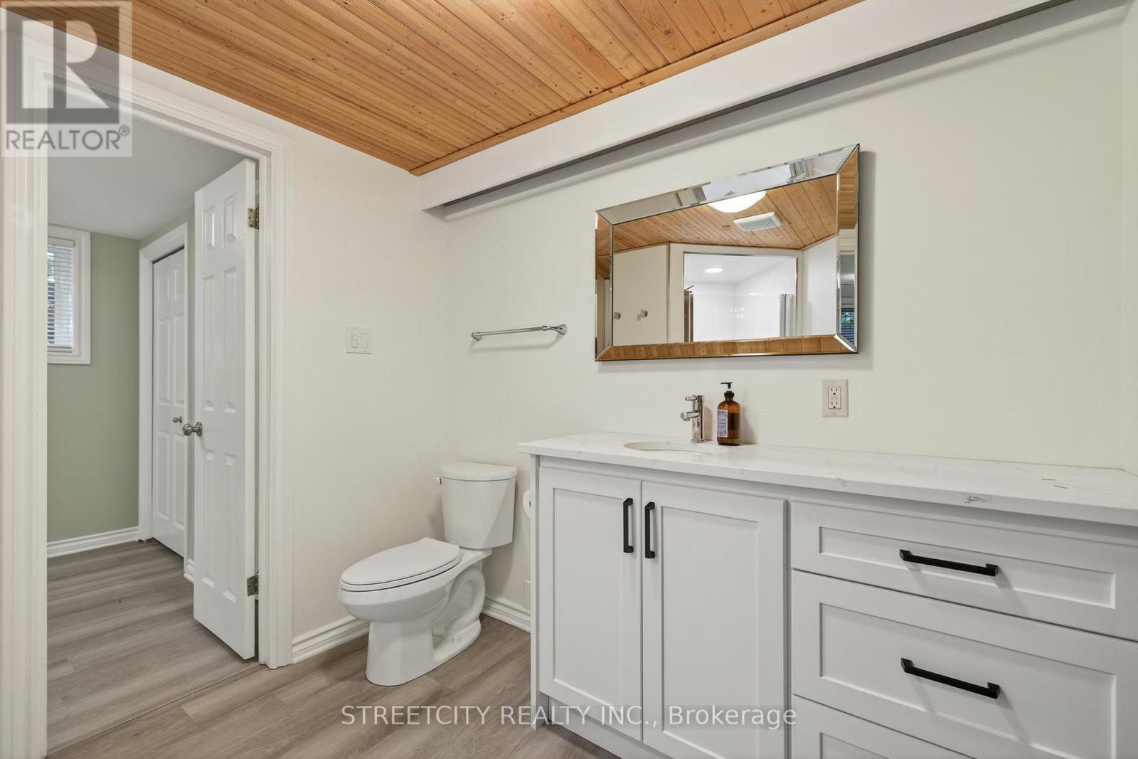 2-152 Albert Street, London East (East F), Ontario  N6A 1M1 - Photo 33 - X12465977